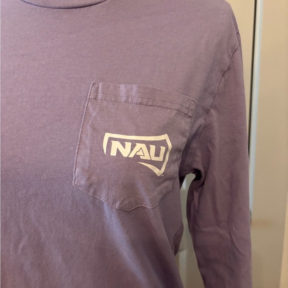 NAU college purple long sleeve graphic back tee size M - Picture 3 of 7